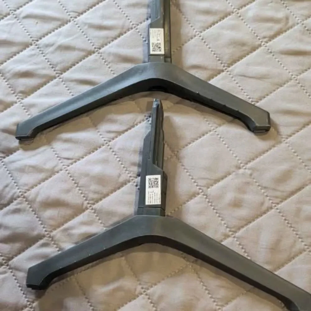 Samsung BN63-18871A BN63-18877A TV Stand/Pair Legs/Base (No screws